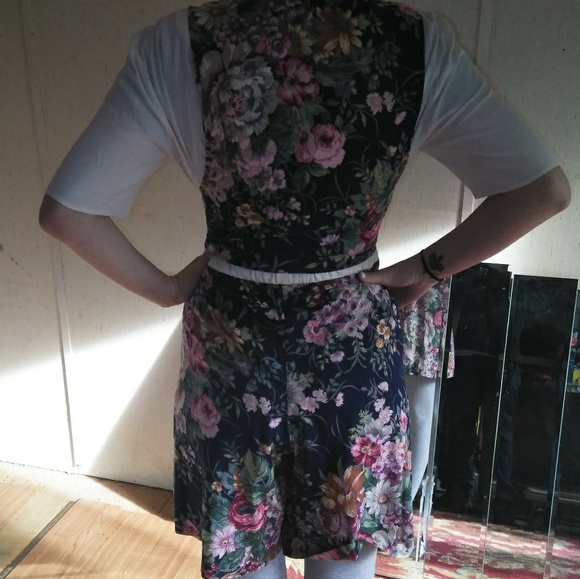 🐀Vintage Romper - Picture 7 of 8